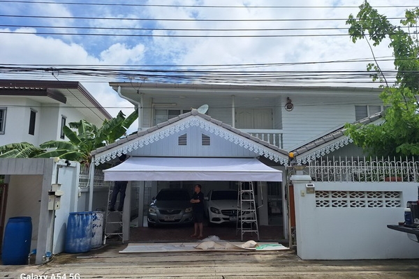 retractable-awnings001-2759C55A7E-6B98-7F61-9E71-89FB77DA9EA2.jpg
