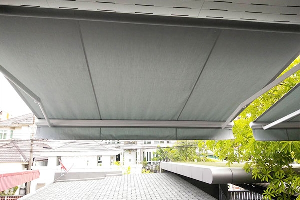 123-retractable-awnings0D719DC8-0164-25F5-7EC6-E3FCBCE9F8F0.jpg